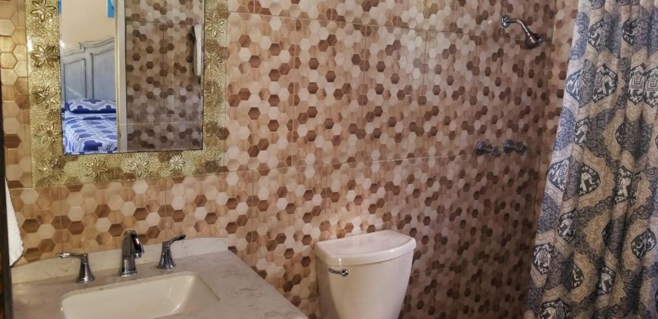 Chaudhry Holiday House Teluk Montego Bagian luar foto